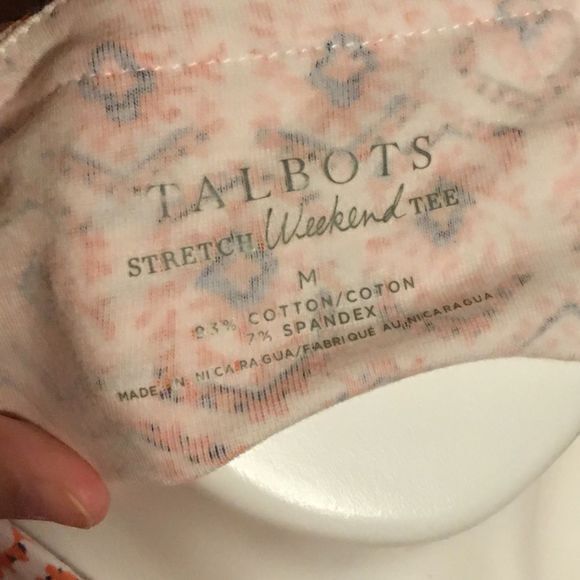 FREEāTalbotsāWomen'sĀ Weekendā TeeāMedium - Picture 3 of 3